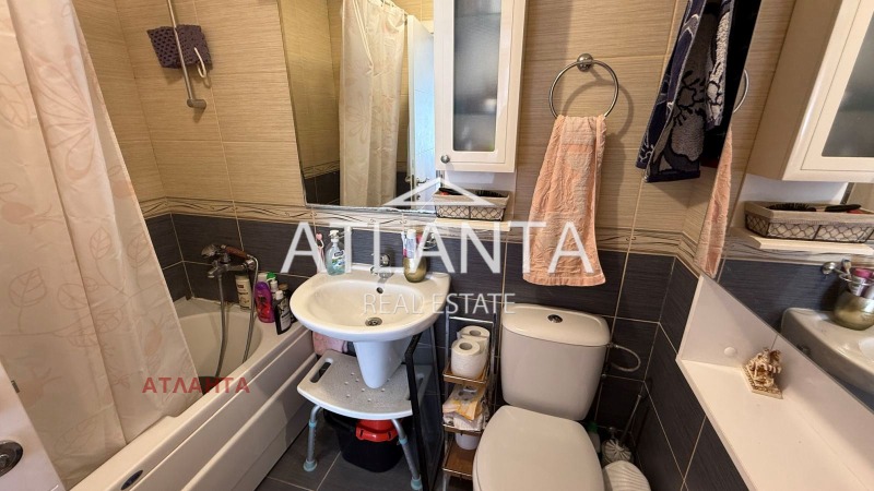 Продава 3-СТАЕН, гр. Варна, к.к. Св.Св. Константин и Елена, снимка 12 - Апартаменти - 52835493