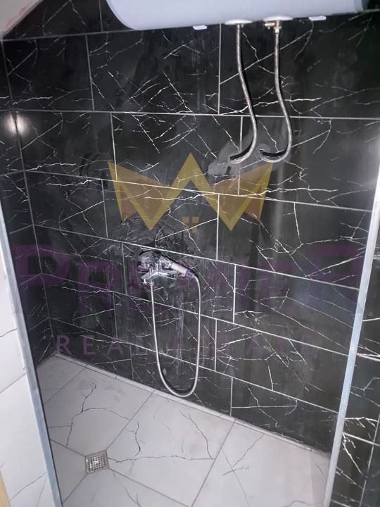 Продава АТЕЛИЕ, ТАВАН, гр. Варна, Колхозен пазар, снимка 3 - Апартаменти - 53074313