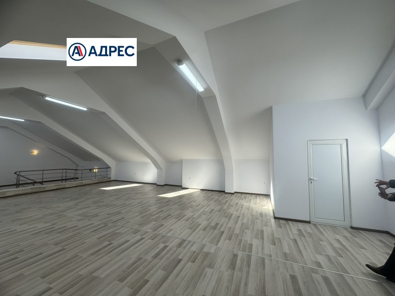 Продава  Склад област Пловдив , гр. Карлово , 320 кв.м | 78412593 - изображение [9]