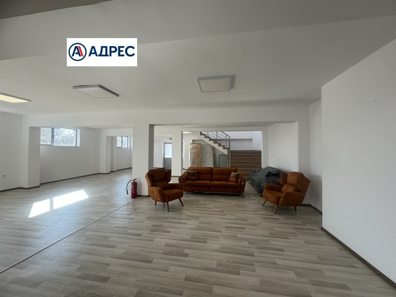 Продава  Склад област Пловдив , гр. Карлово , 320 кв.м | 78412593 - изображение [4]