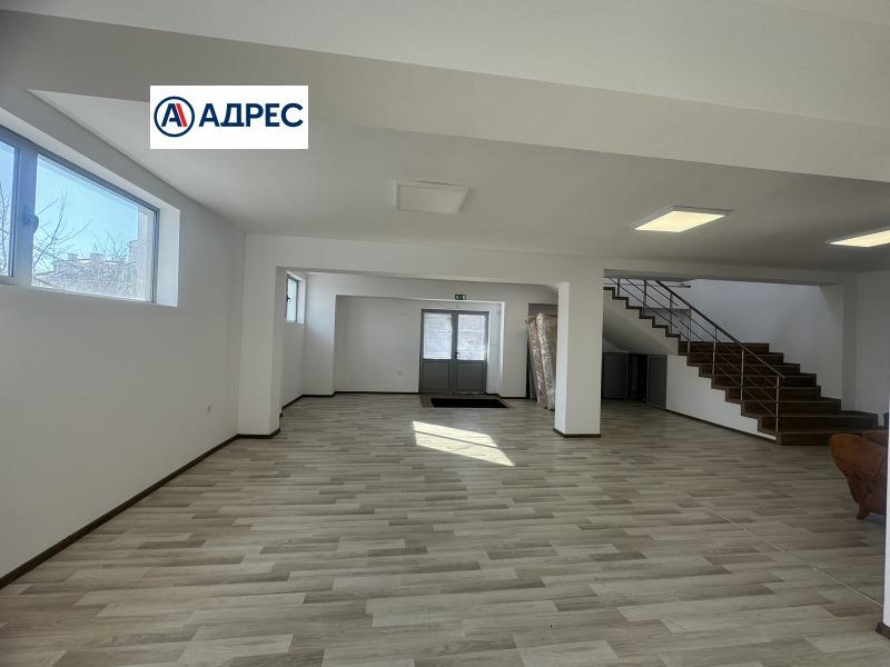 Продава  Склад област Пловдив , гр. Карлово , 320 кв.м | 78412593 - изображение [5]