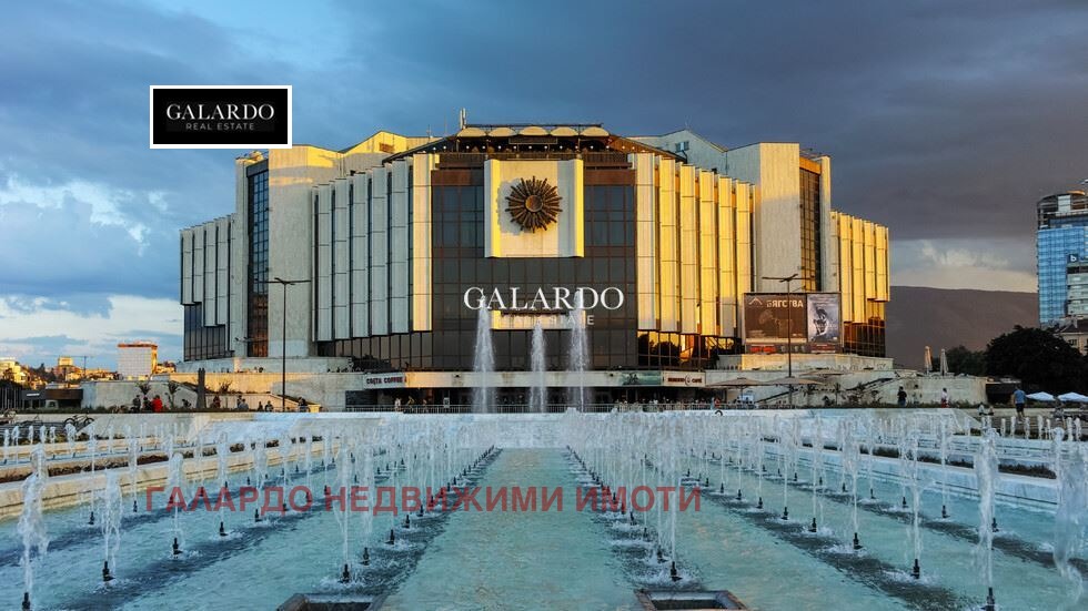 Продава 3-СТАЕН, гр. София, Център