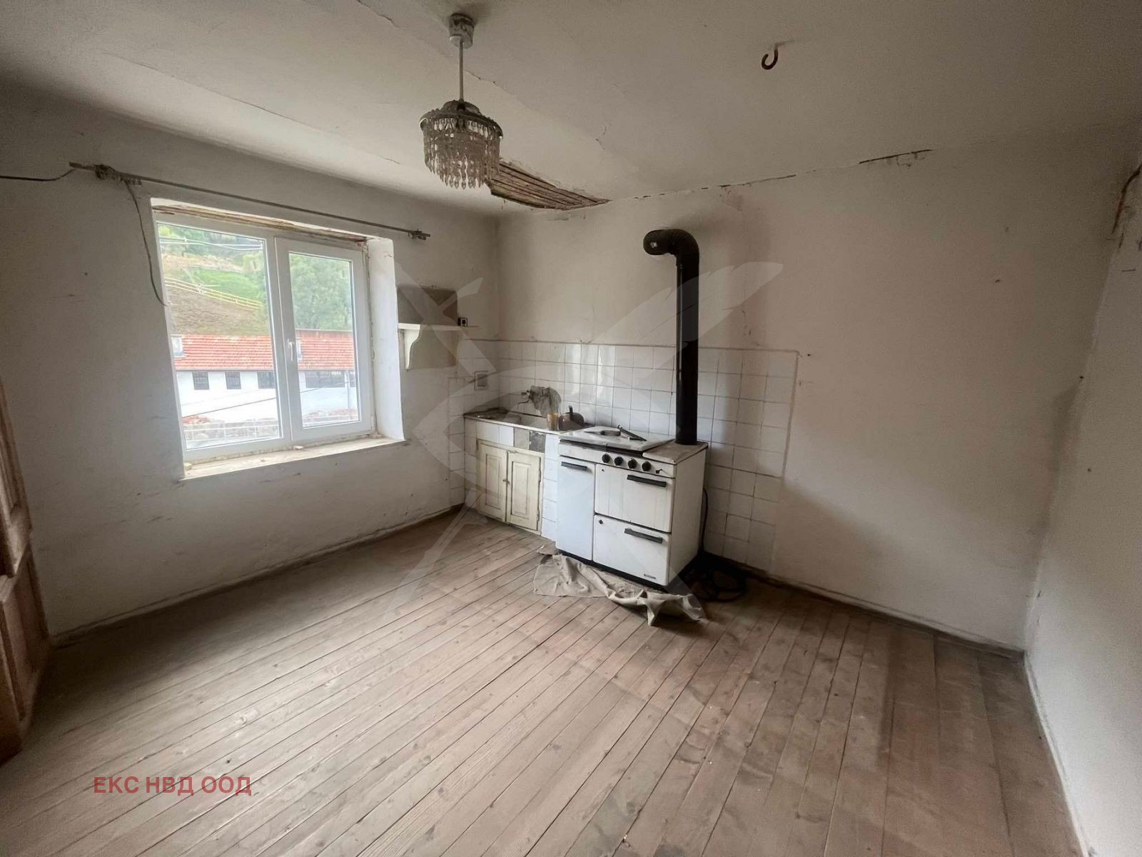 Продава КЪЩА, с. Забърдо, област Смолян, снимка 2 - Къщи - 53920475