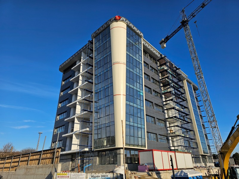 Продава ОФИС в град Варна, Гранд Мол - 257 кв.м / 424 050 € » 829 369.71 лв., ВИСТА ОЙЛ ЕООД