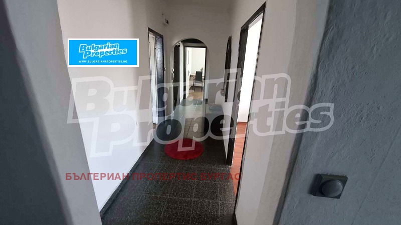 En venta  3 dormitorios Burgas , Vazrazhdane , 100 metros cuadrados | 28067448 - imagen [9]