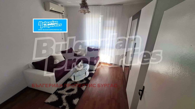 En venta  3 dormitorios Burgas , Vazrazhdane , 100 metros cuadrados | 28067448 - imagen [12]