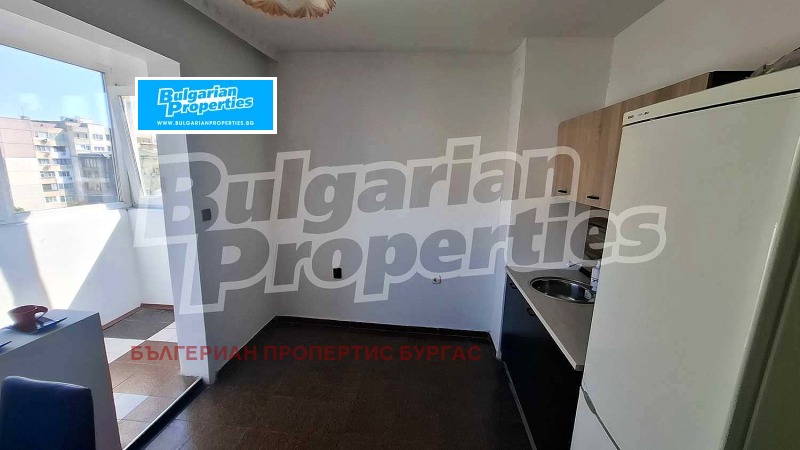 En venta  3 dormitorios Burgas , Vazrazhdane , 100 metros cuadrados | 28067448 - imagen [8]