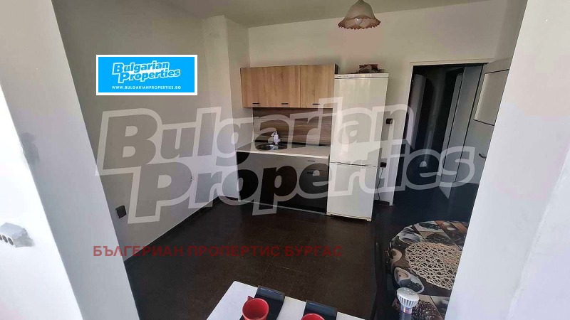 En venta  3 dormitorios Burgas , Vazrazhdane , 100 metros cuadrados | 28067448 - imagen [3]
