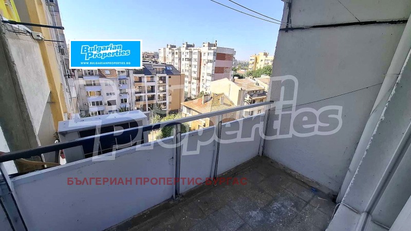 En venta  3 dormitorios Burgas , Vazrazhdane , 100 metros cuadrados | 28067448 - imagen [16]