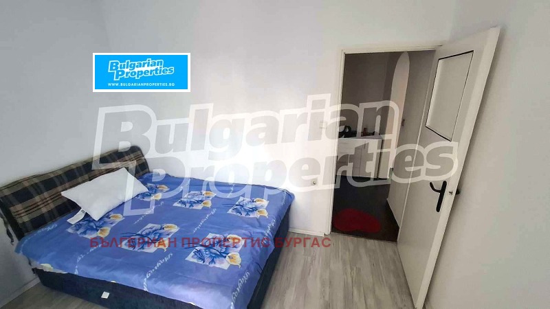 En venta  3 dormitorios Burgas , Vazrazhdane , 100 metros cuadrados | 28067448 - imagen [10]