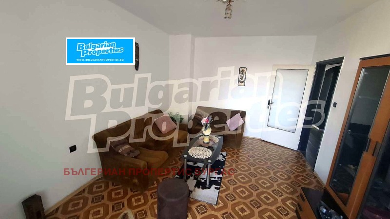 En venta  3 dormitorios Burgas , Vazrazhdane , 100 metros cuadrados | 28067448 - imagen [2]