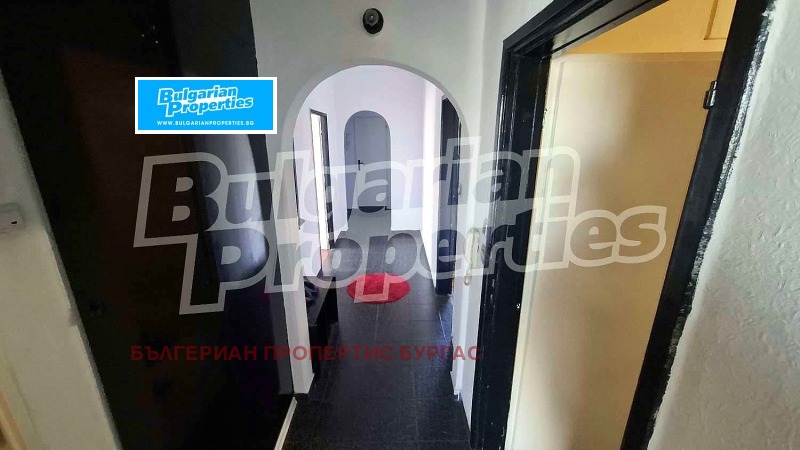 En venta  3 dormitorios Burgas , Vazrazhdane , 100 metros cuadrados | 28067448 - imagen [7]