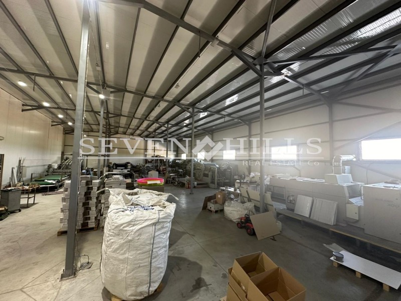 En venta  Edificio industrial Plovdiv , Industrialna zona - Yug , 825 metros cuadrados | 52954774 - imagen [9]