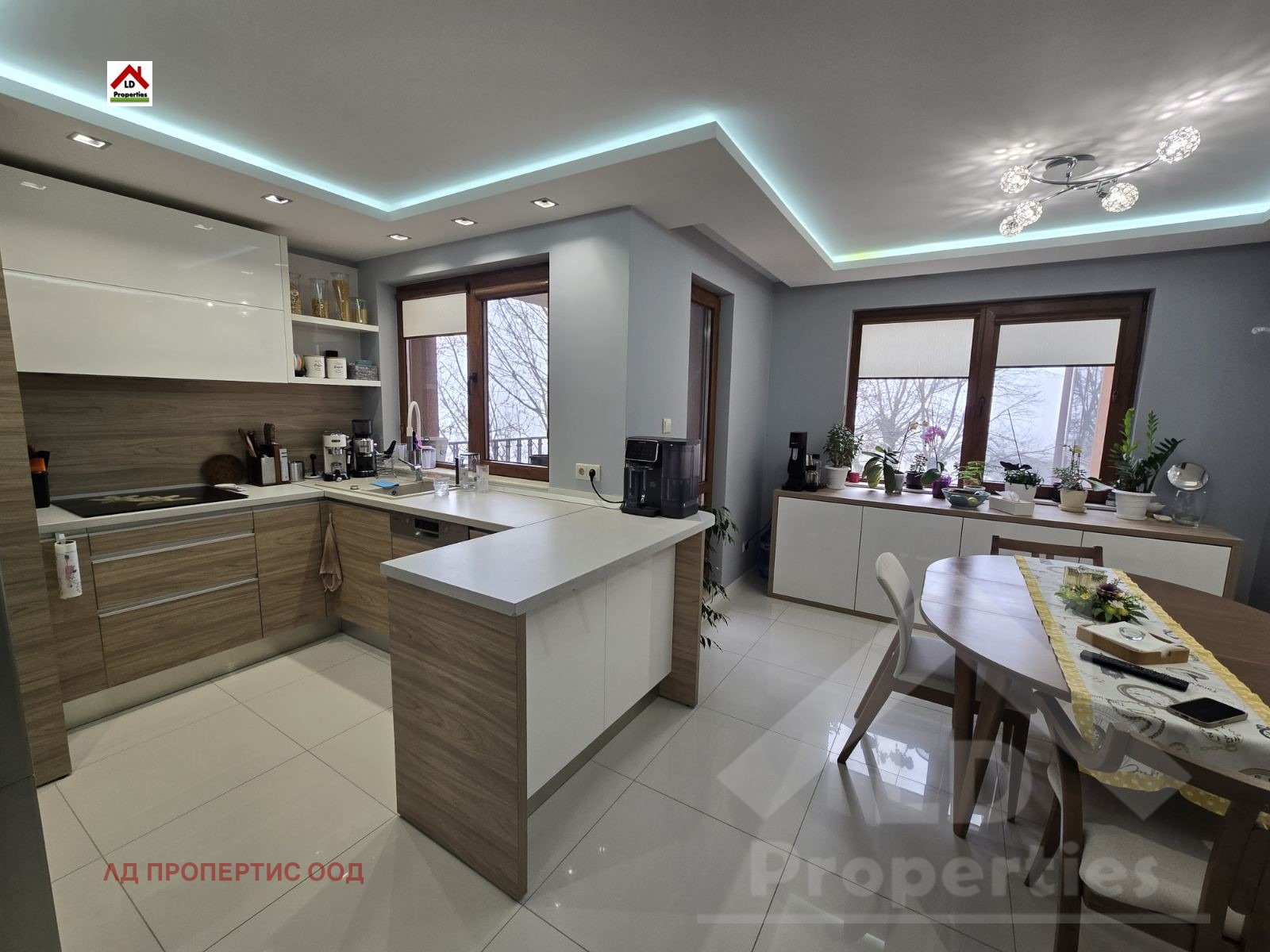 Продава 4-СТАЕН, гр. Варна, к.к. Чайка, снимка 3 - Апартаменти - 54204763