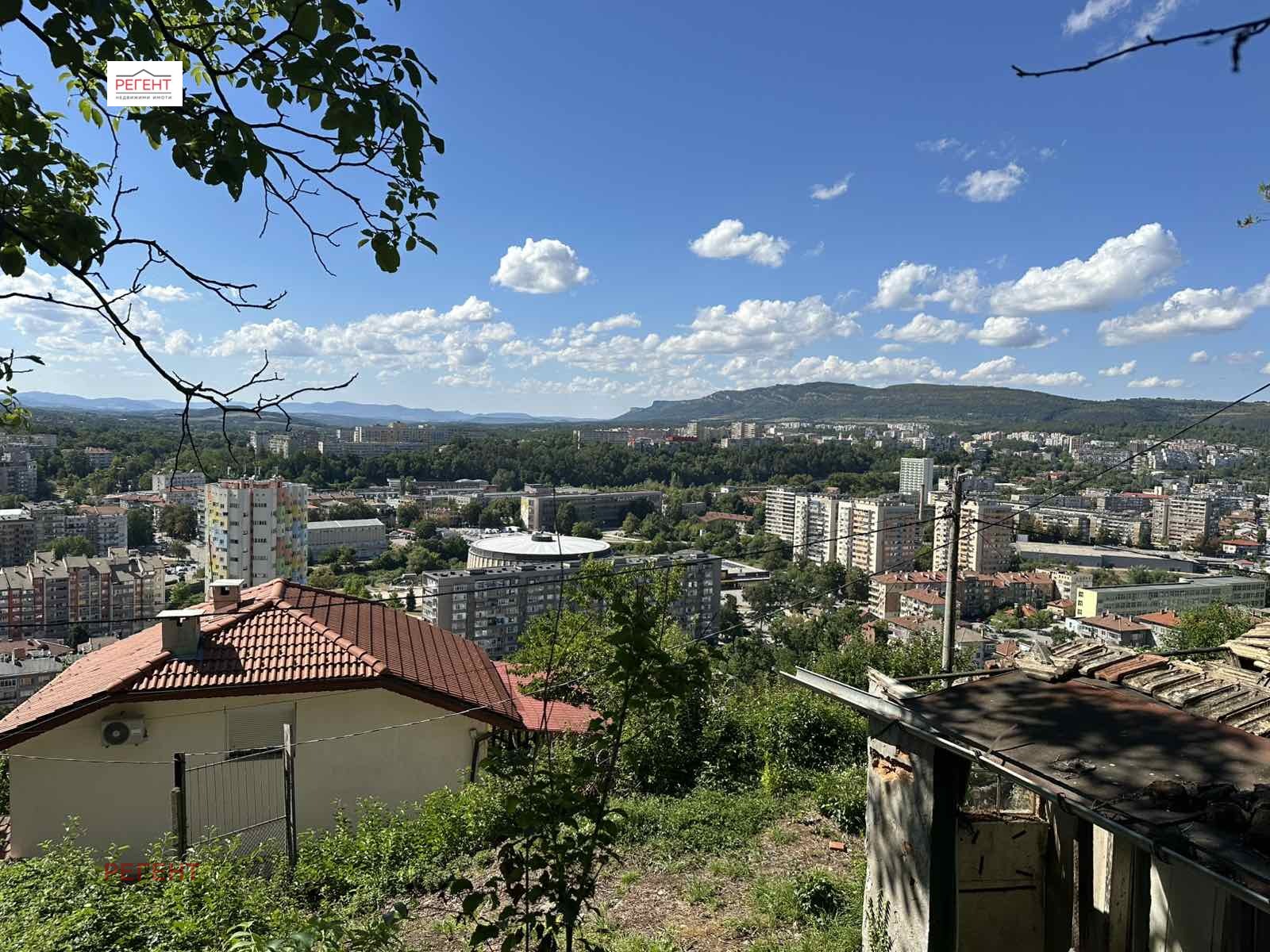 Продава КЪЩА, гр. Габрово, Център, снимка 2 - Къщи - 51431900