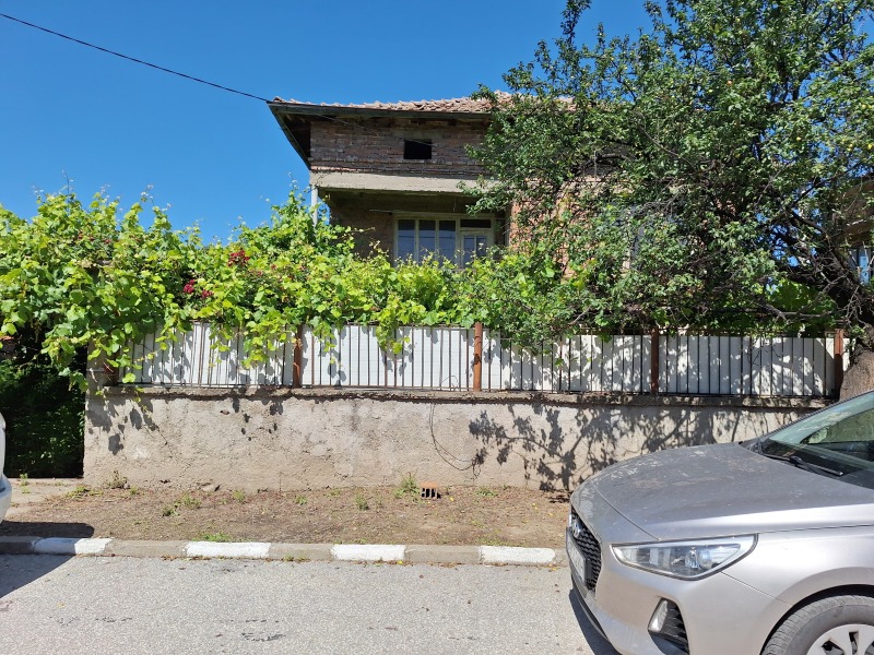 Продава КЪЩА в област Пазарджик, с. Лозен - 160 кв.м / 45 000 € » 88 012.35 лв., ЛИА ВИП ХАУС ООД