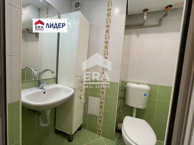 Продава  2-стаен град Русе , Родина 1 , 60 кв.м | 56221919 - изображение [8]