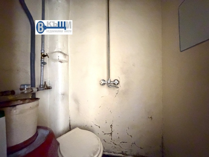 Продава 2-СТАЕН, гр. Велико Търново, Център, снимка 6 - Апартаменти - 53018038