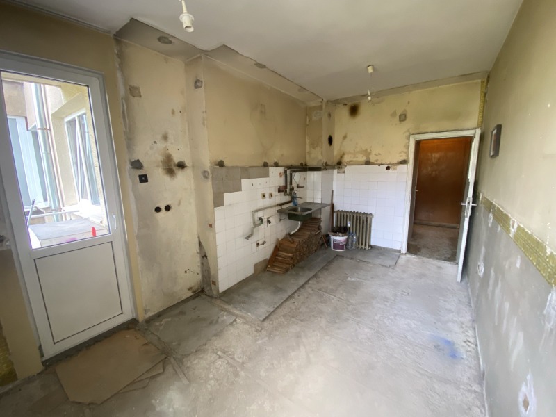 Na prodej  2 ložnice Sofia , Centar , 89 m2 | 88920598 - obraz [8]