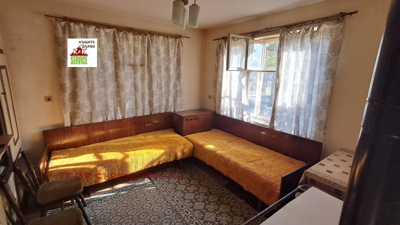 Продава КЪЩА, с. Иганово, област Пловдив, снимка 12 - Къщи - 52078444