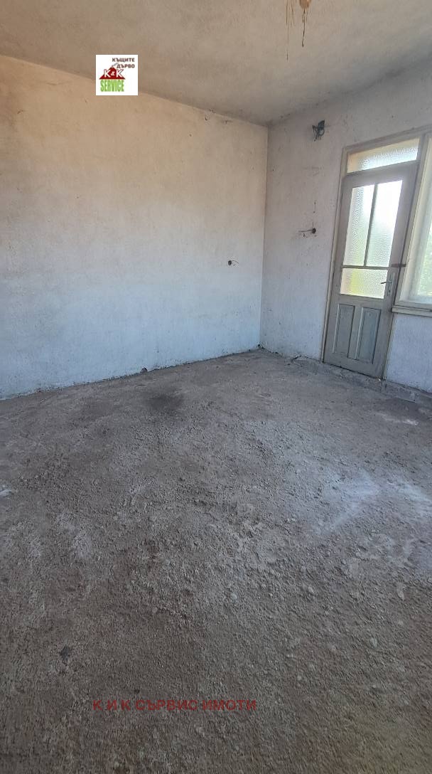 Продава КЪЩА, с. Иганово, област Пловдив, снимка 16 - Къщи - 52078444