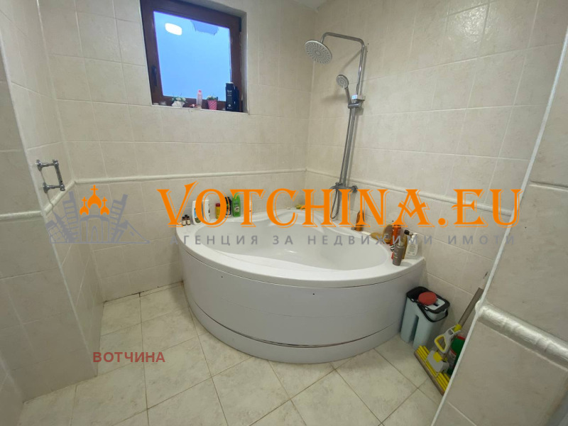 Продава КЪЩА, с. Безводица, област Добрич, снимка 11 - Къщи - 52647725