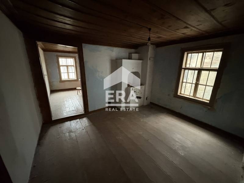 Продава КЪЩА, с. Плаково, област Велико Търново, снимка 2 - Къщи - 53957018