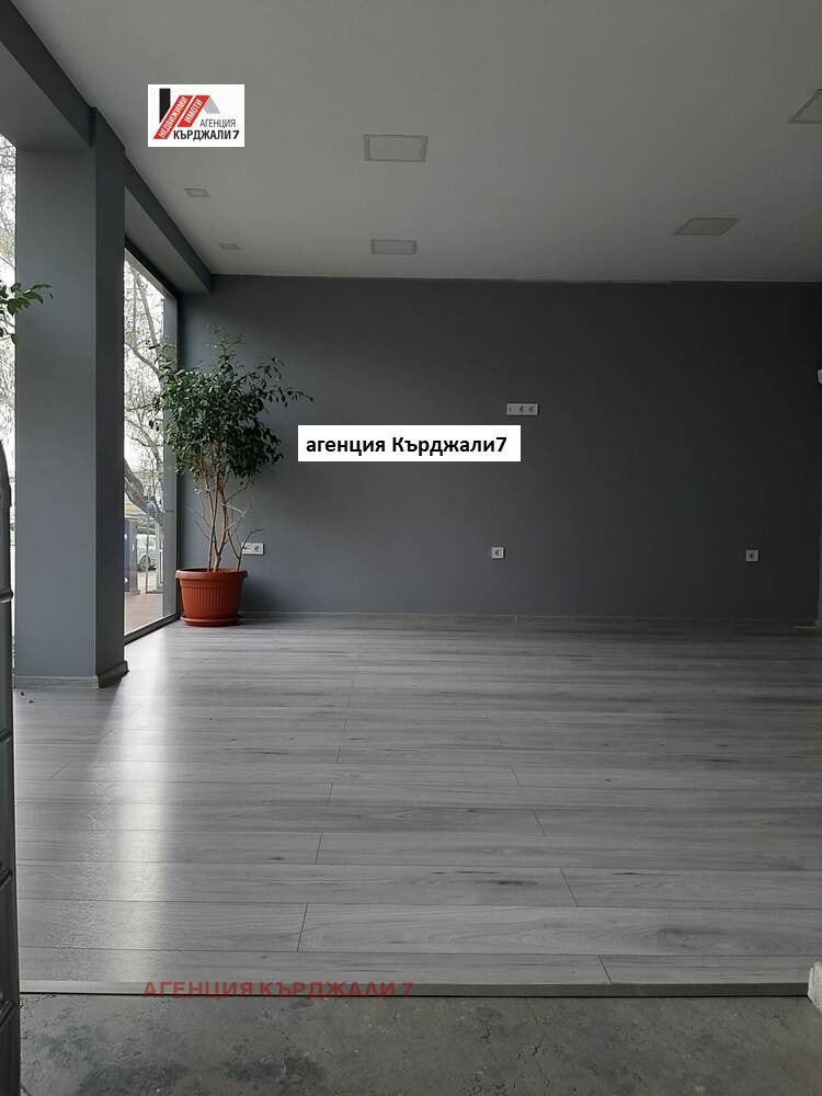 Na prodej  Prodejna Kardžali , Centar , 40 m2 | 19600567 - obraz [3]