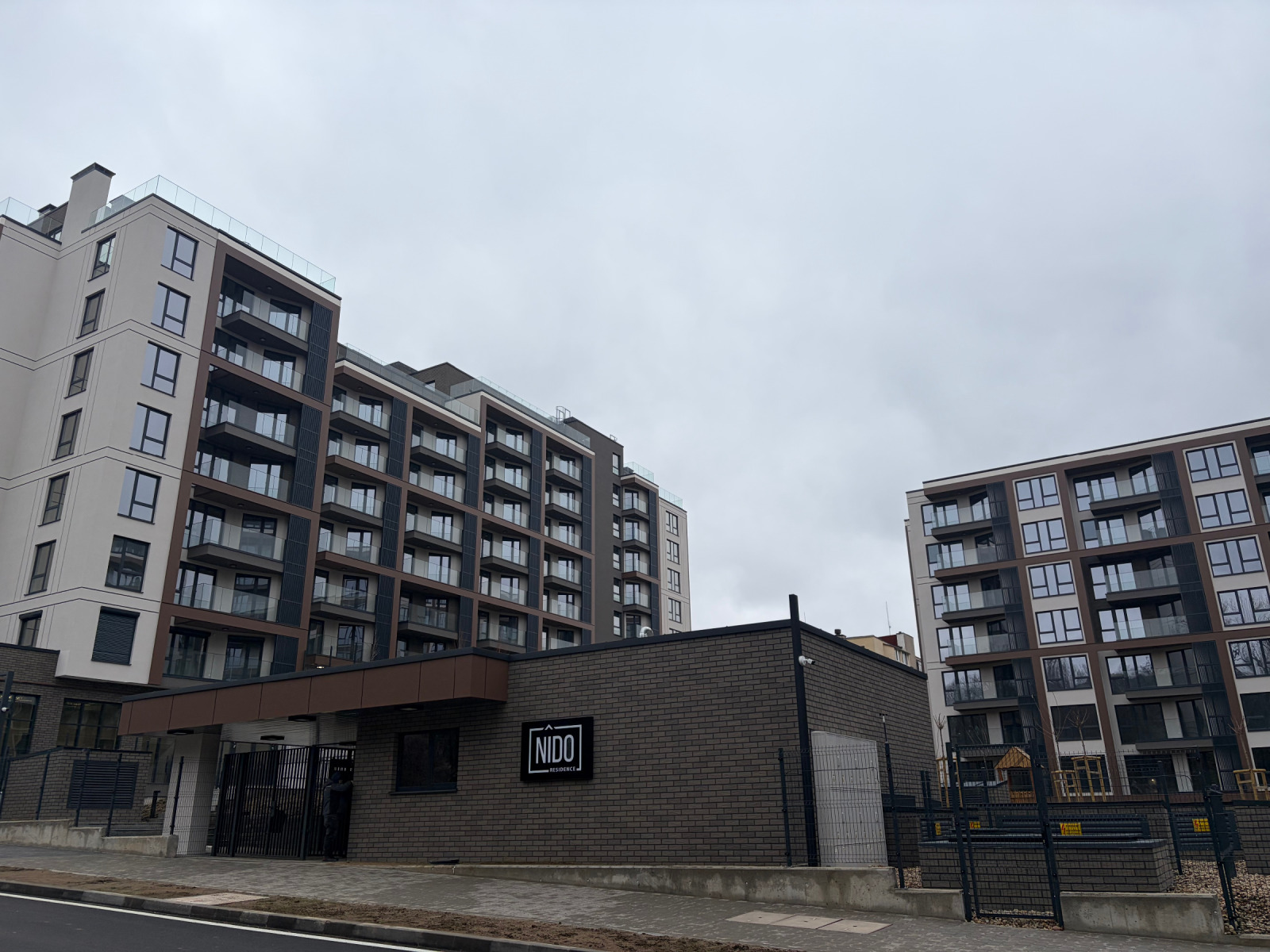 Продава 2-СТАЕН, гр. София, Лагера