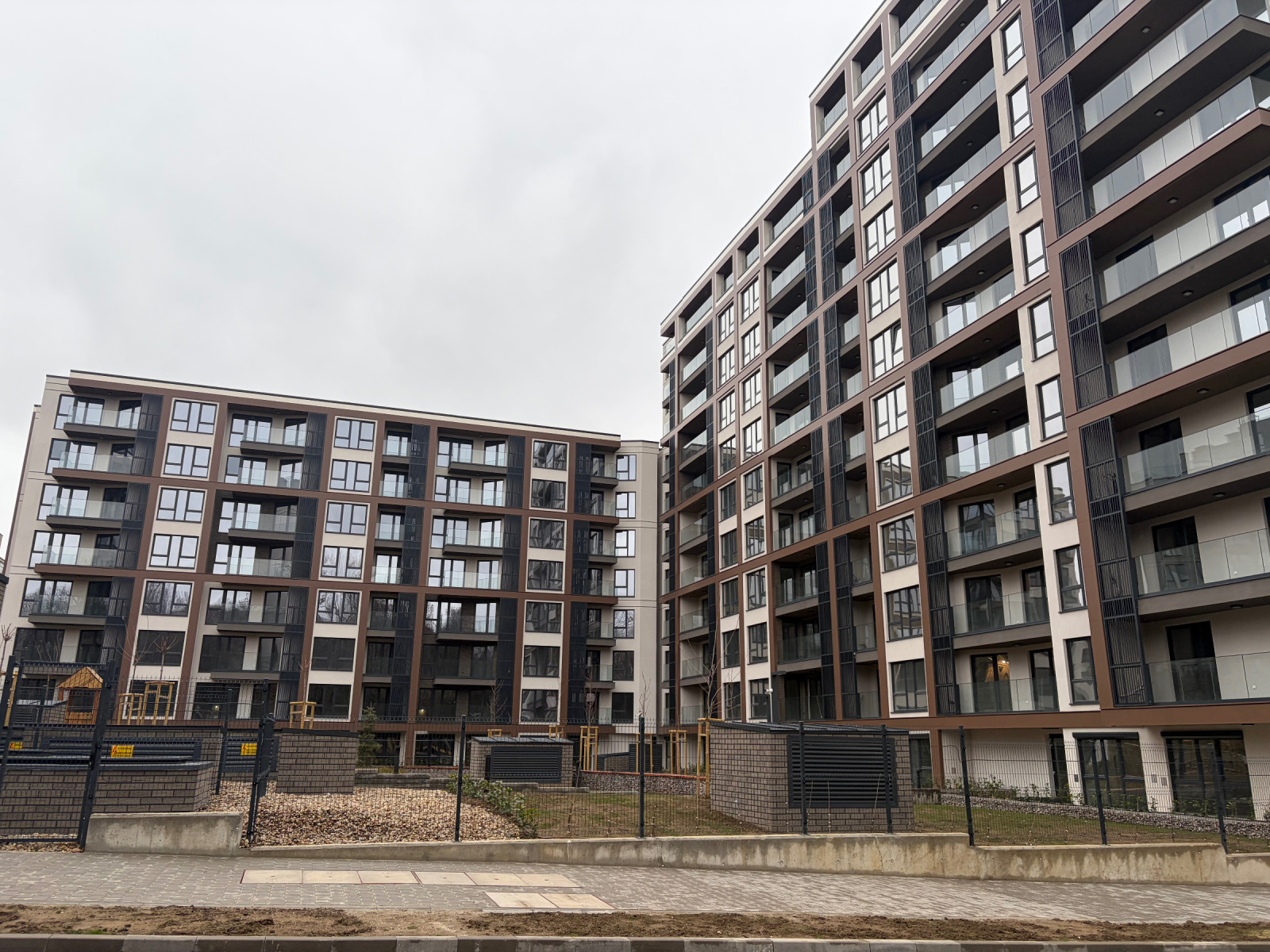 Продава 2-СТАЕН, гр. София, Лагера, снимка 2 - Апартаменти - 54004322