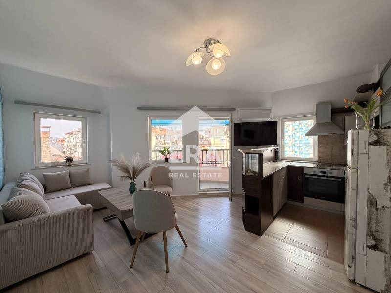 Продава 2-СТАЕН, гр. Варна, Погреби, снимка 3 - Апартаменти - 52223655