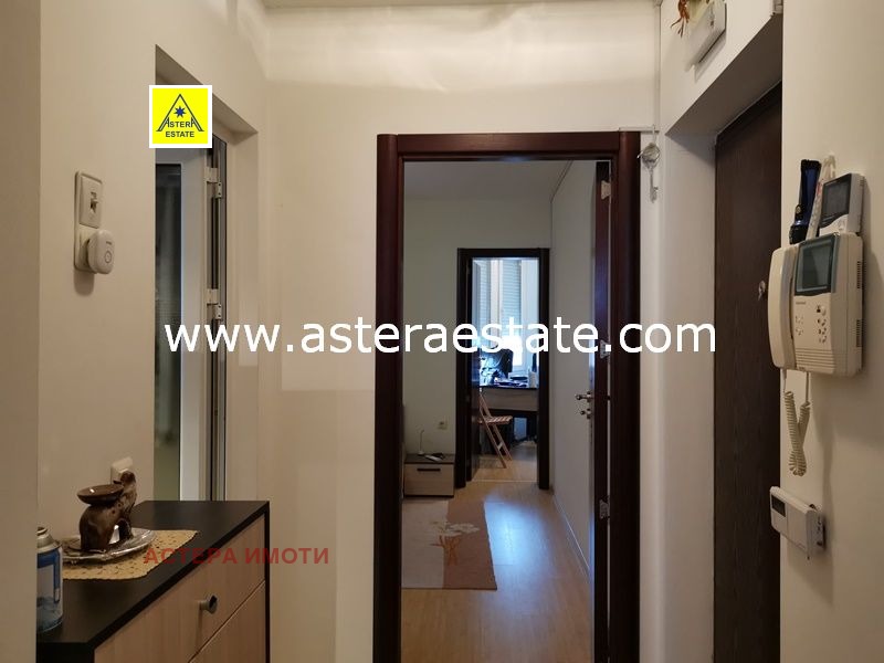 Продава 3-СТАЕН, гр. Благоевград, Освобождение, снимка 2 - Апартаменти - 55061818
