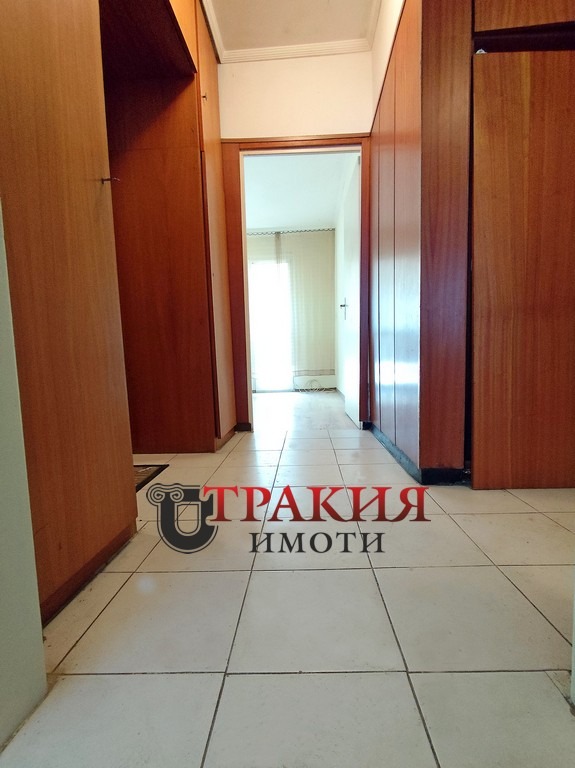 Продава МНОГОСТАЕН, гр. Стара Загора, Център, снимка 3 - Апартаменти - 56475150