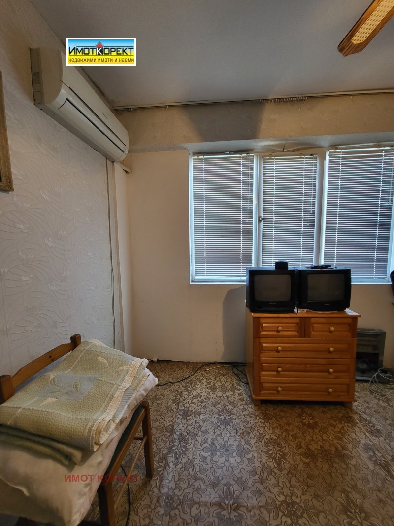 For Sale  1 bedroom Pazardzhik , Iztok , 67 sq.m | 84625522 - image [14]