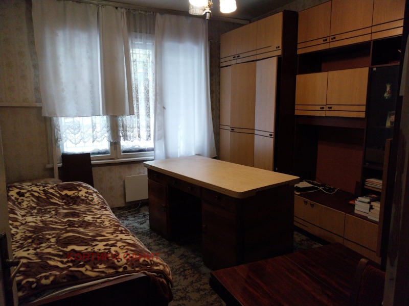 De vânzare  2 dormitoare Ruse , Țentâr , 87 mp | 67511819 - imagine [5]