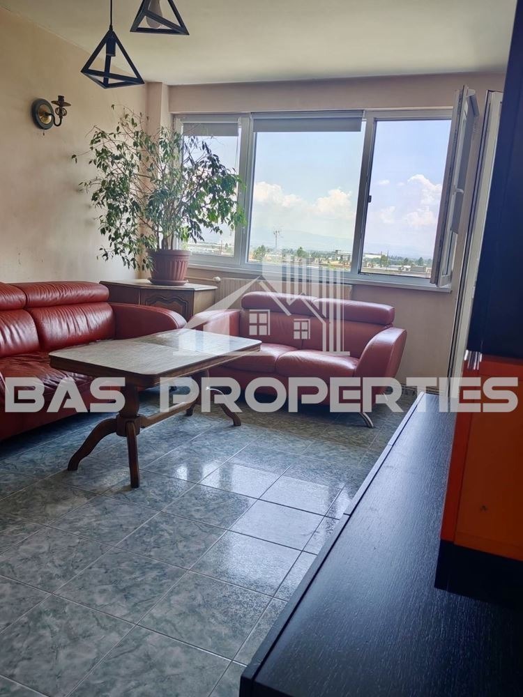 Продава 3-СТАЕН, гр. София, Толстой