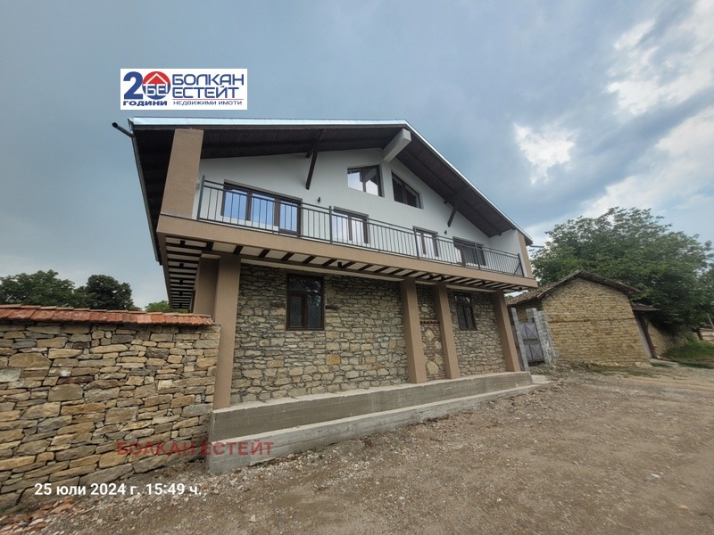 En venta  Casa región Veliko Tarnovo , Ledenik , 240 metros cuadrados | 53889978