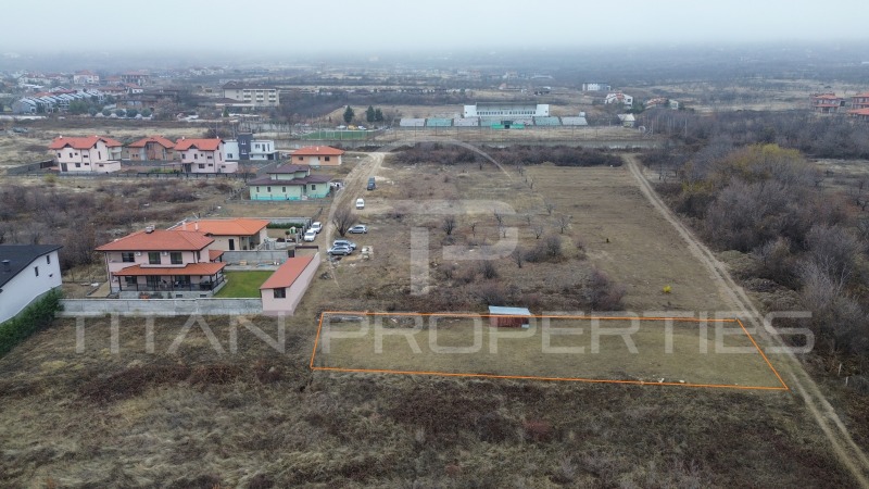 À venda  Trama região Plovdiv , Brestnik , 736 m² | 34659751