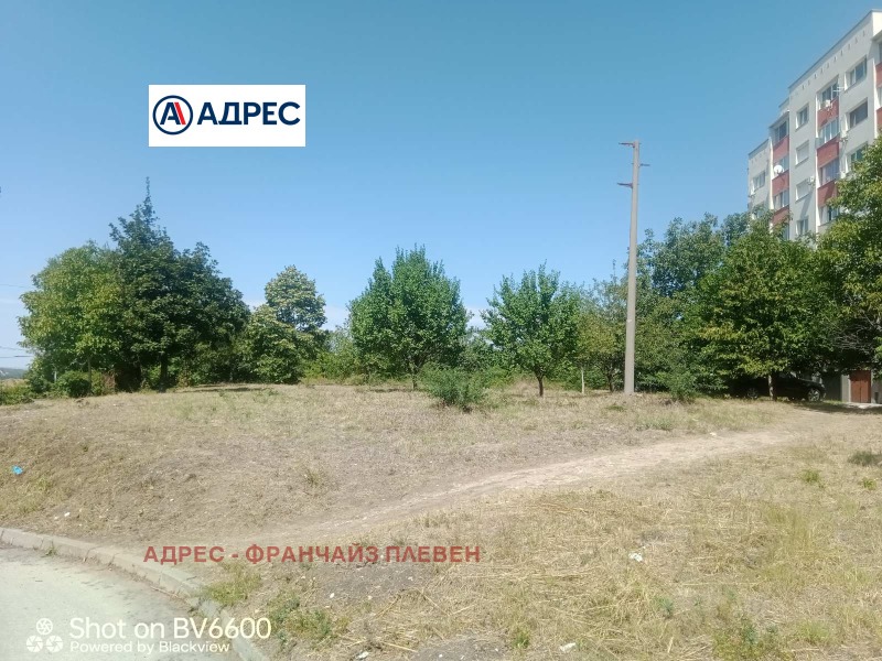 Till salu  Komplott Pleven , Drujba 3 , 700 kvm | 41726708 - bild [3]