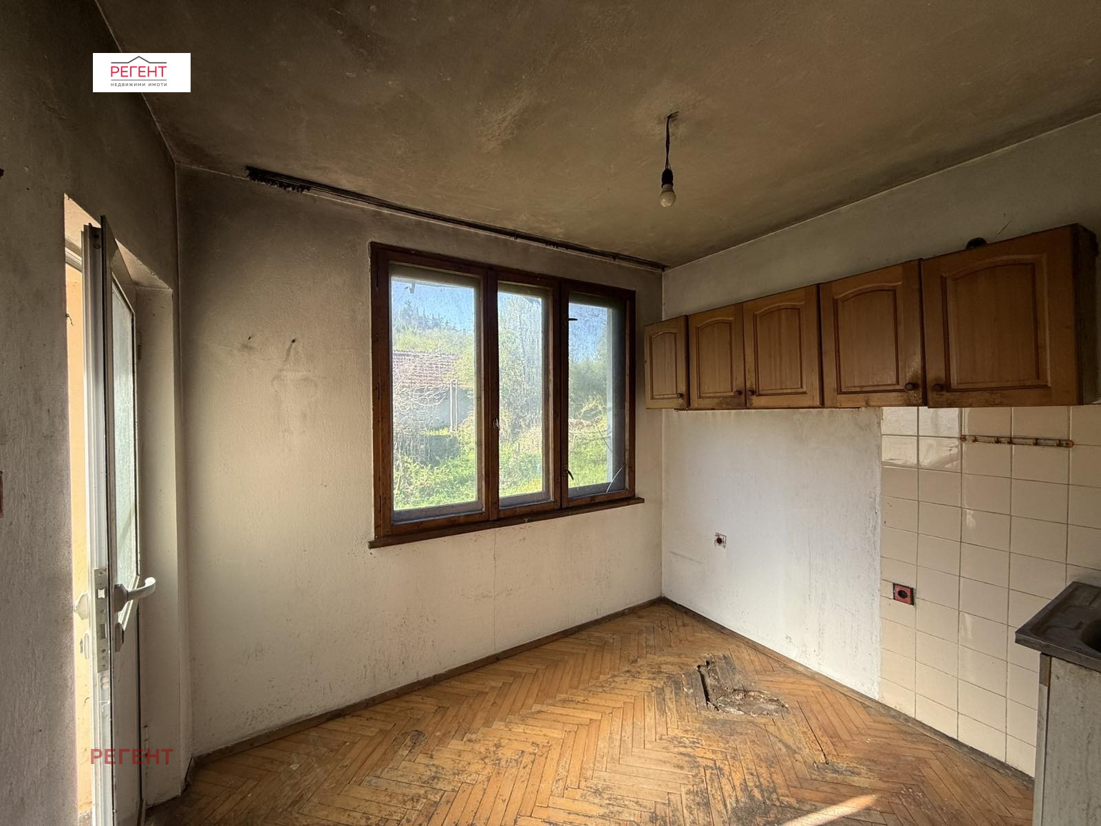 Продава КЪЩА, с. Новаковци, област Габрово, снимка 6 - Къщи - 50456091