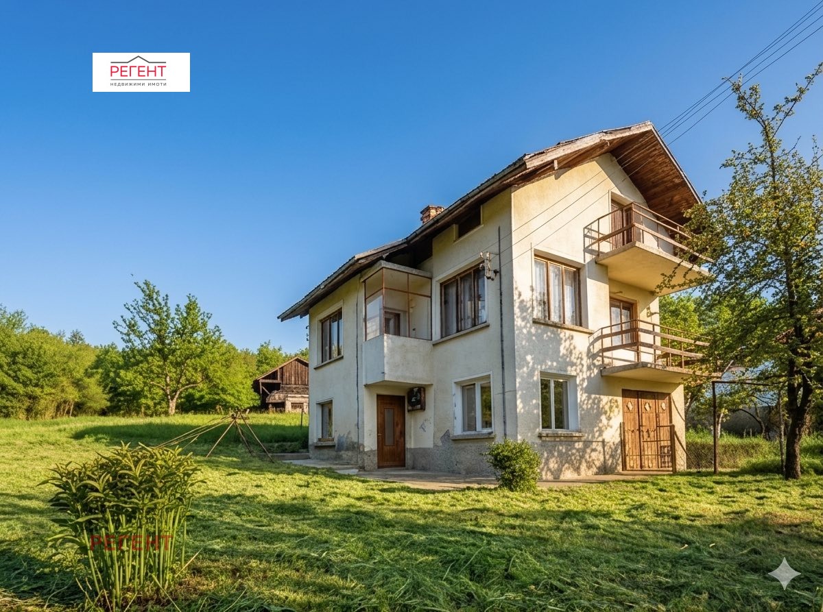 Продава КЪЩА, с. Новаковци, област Габрово