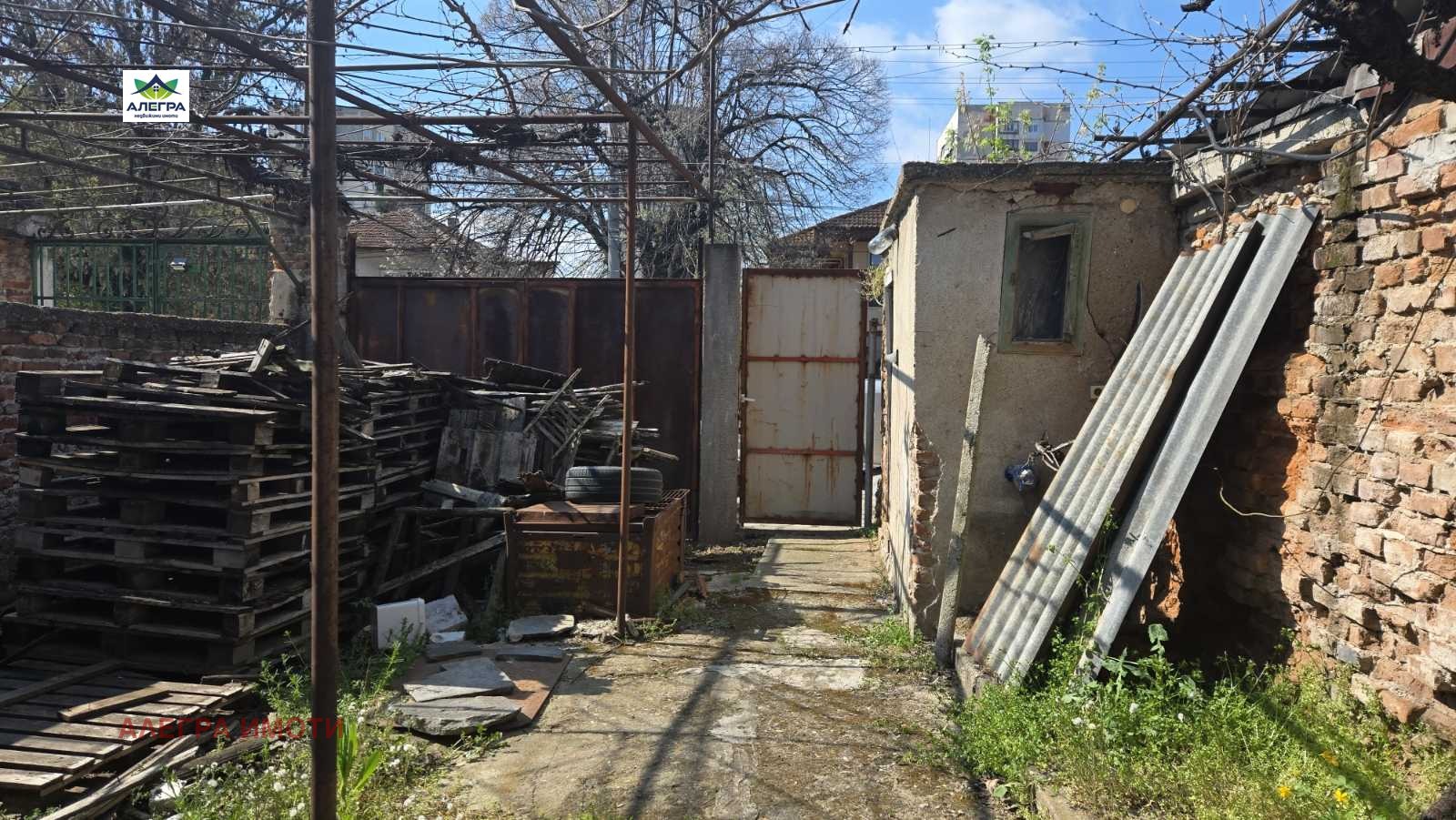 Продава КЪЩА, гр. Пазарджик, Руски, снимка 2 - Къщи - 54136267
