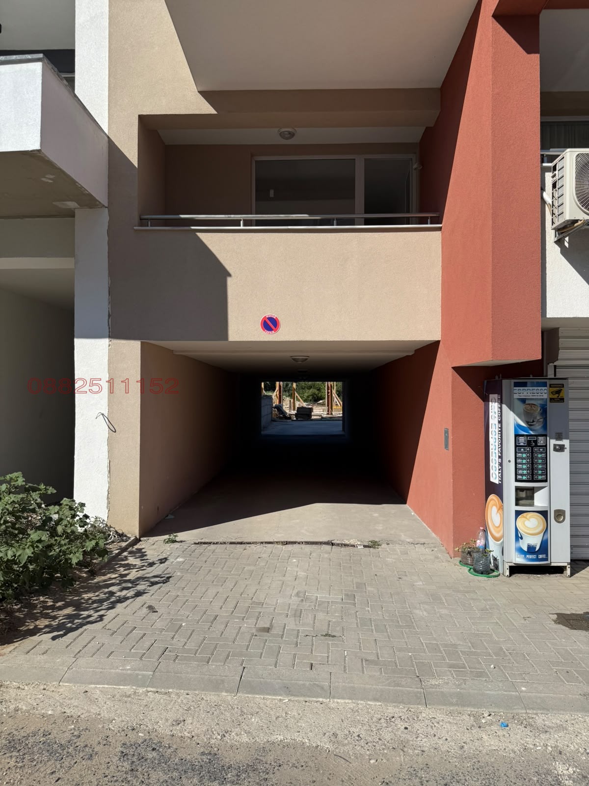 Продава ГАРАЖ, ПАРКОМЯСТО, гр. Кърджали, Възрожденци, снимка 3 - Гаражи и паркоместа - 55533370