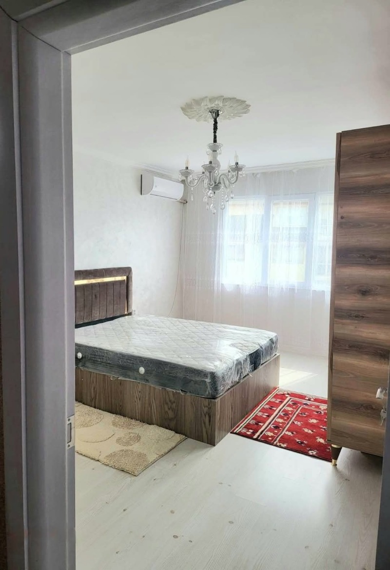 Продава  3-стаен град Шумен , Пазара , 80 кв.м | 88848615 - изображение [2]