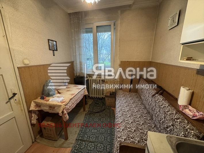Продава 3-СТАЕН, гр. София, Яворов, снимка 11 - Апартаменти - 56133814
