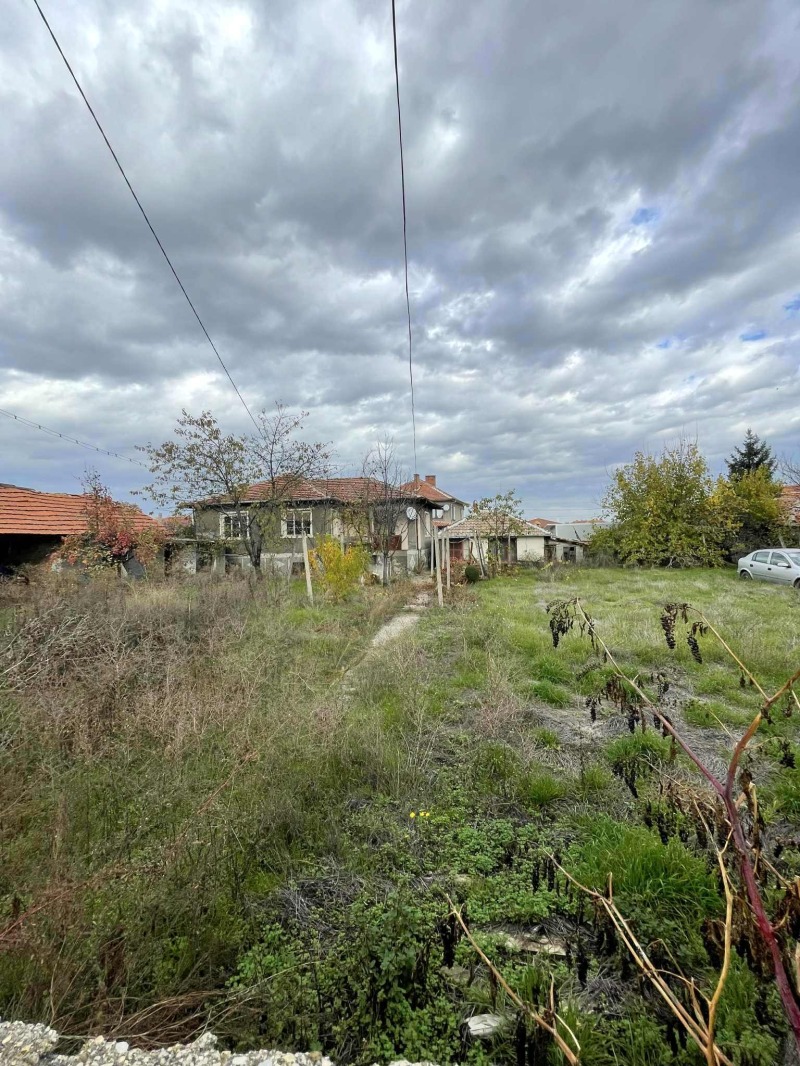 Продава КЪЩА, с. Цалапица, област Пловдив, снимка 3 - Къщи - 52522845