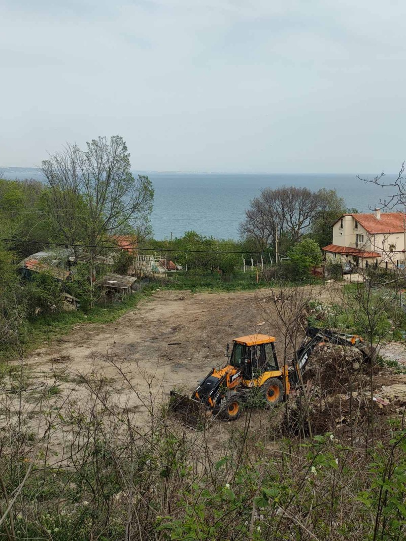 Продава ПАРЦЕЛ в град Варна, к.к. Златни пясъци - 1470 кв.м / 110 250 € » 215 630.26 лв., ИМОТИ ПРЕМИЕР