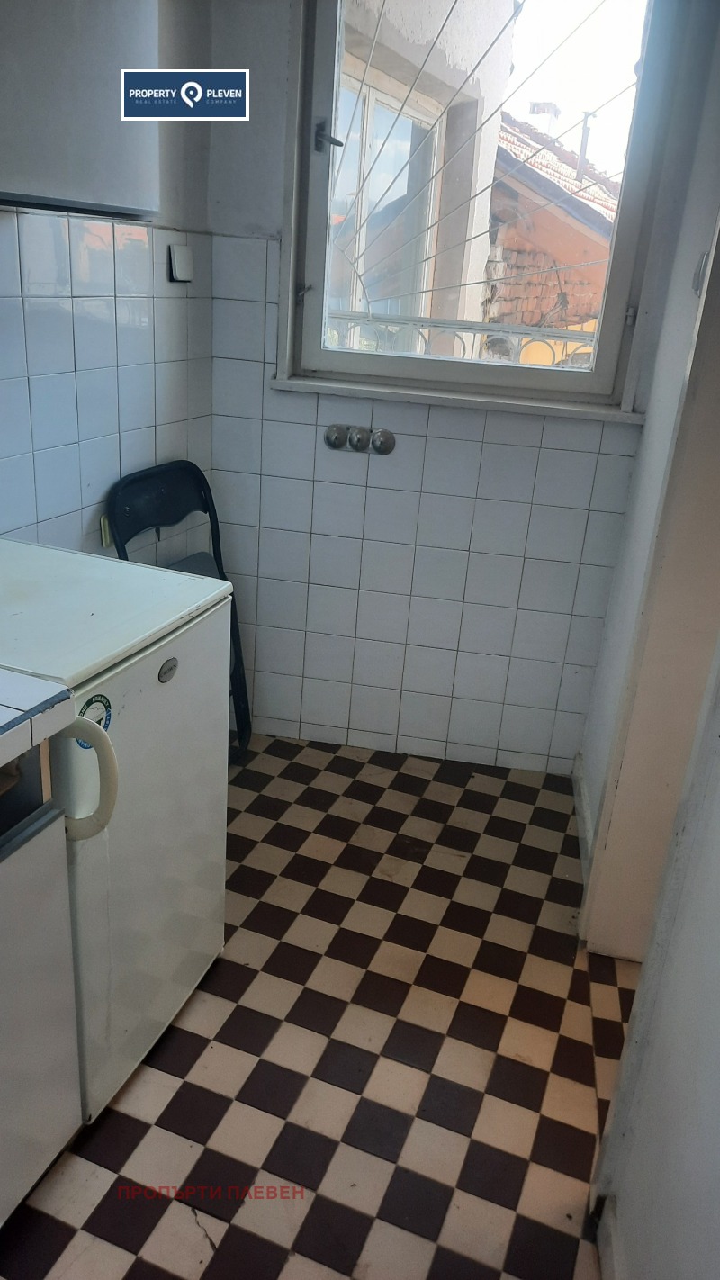 Продава  1-стаен град Плевен , Идеален център , 40 кв.м | 60534350 - изображение [5]