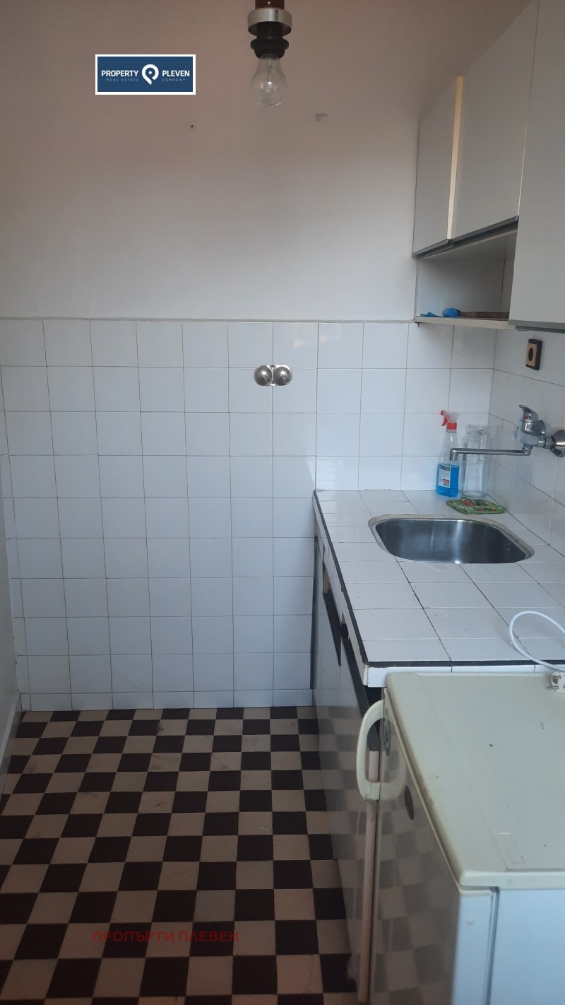 Продава  1-стаен град Плевен , Идеален център , 40 кв.м | 60534350 - изображение [4]