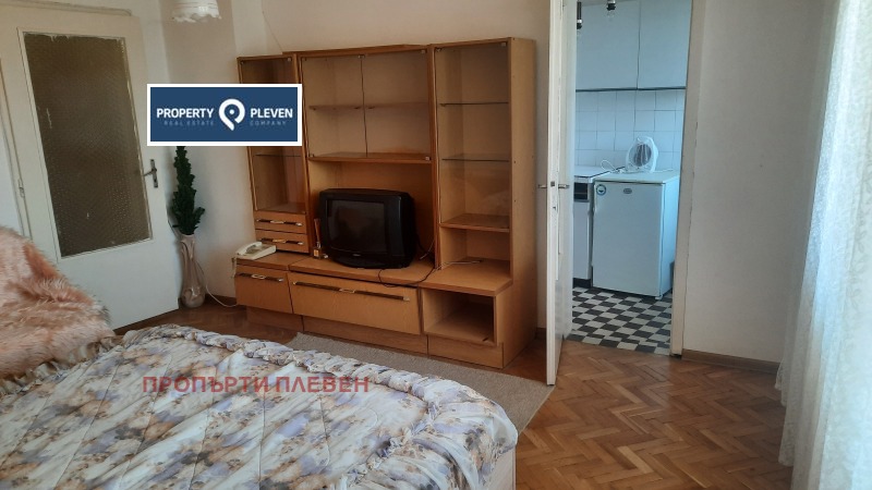Продава  1-стаен град Плевен , Идеален център , 40 кв.м | 60534350